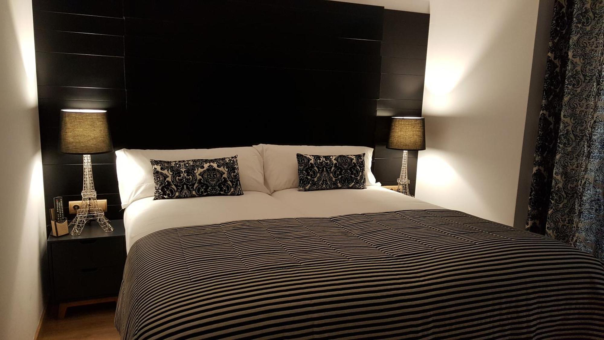 Apartamentos Art Suite Santander Ngoại thất bức ảnh